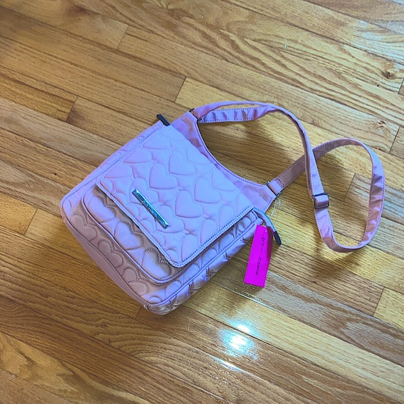 NWT!! Lovely Betsy Johnson Nylon Crossbody Bag 💐 - Picture 6 of 9
